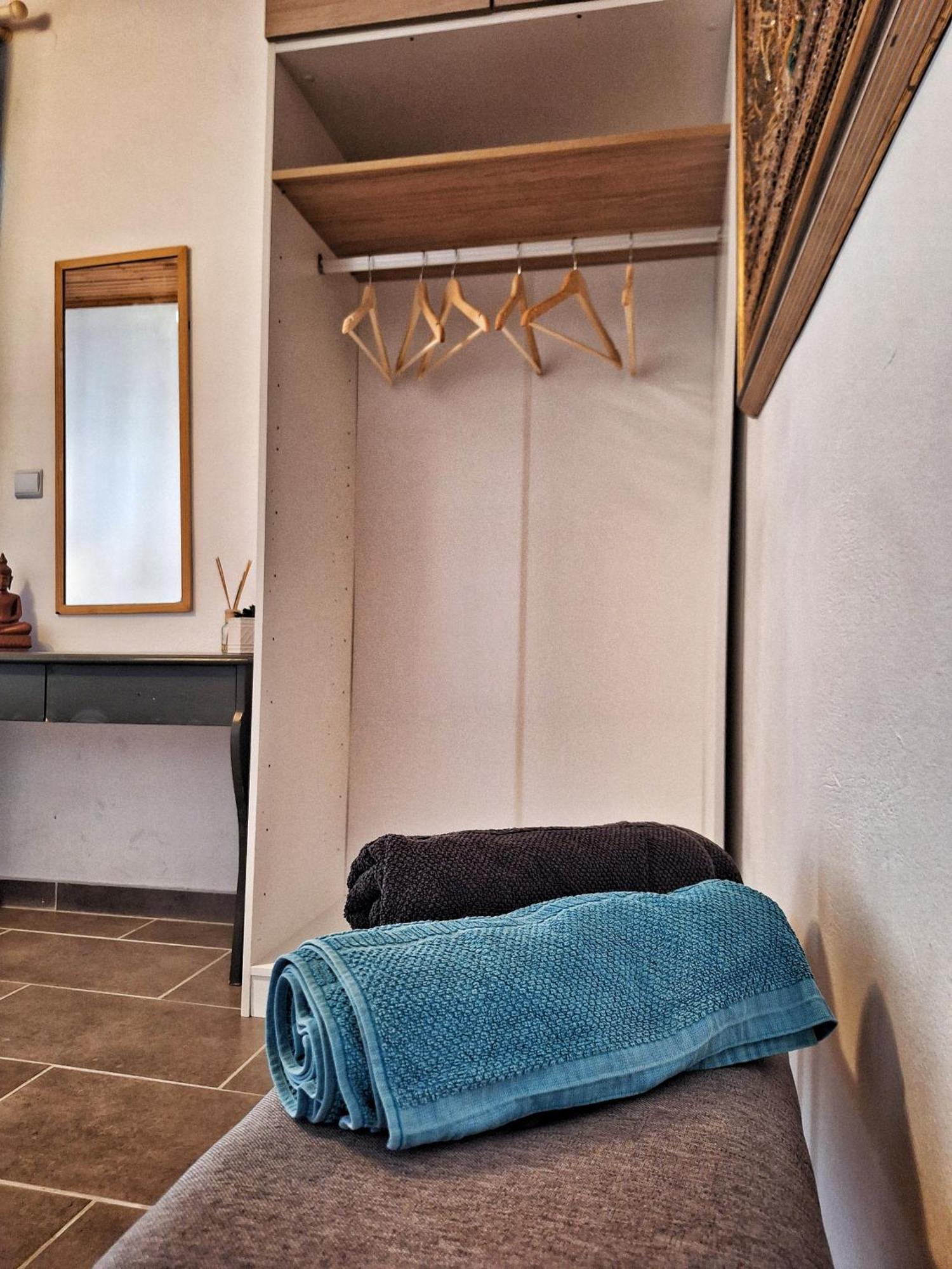 Lemami Seafront Bungalows Kávos Værelse billede